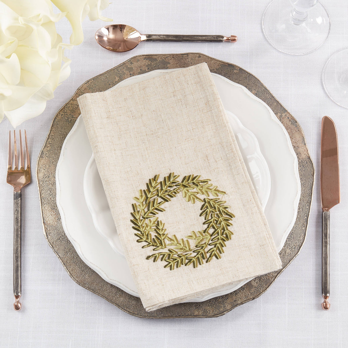 Festive Wreath Embroidered Napkin