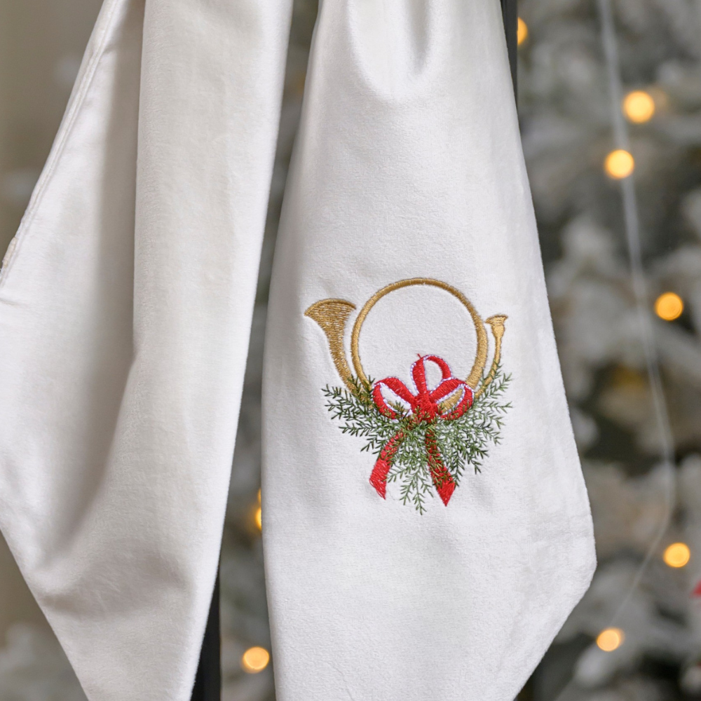 Holiday Horn with Bow Velvet Wreath Sash