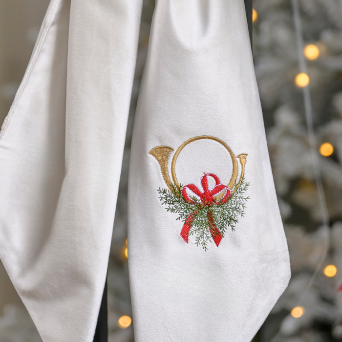 Holiday Horn with Bow Velvet Wreath Sash