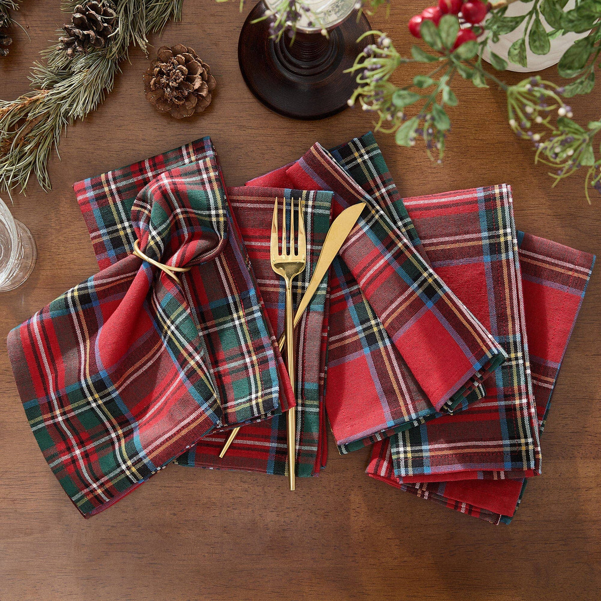 Tartan Holiday Plaid Cotton Napkins, Set of 4 - 17x17