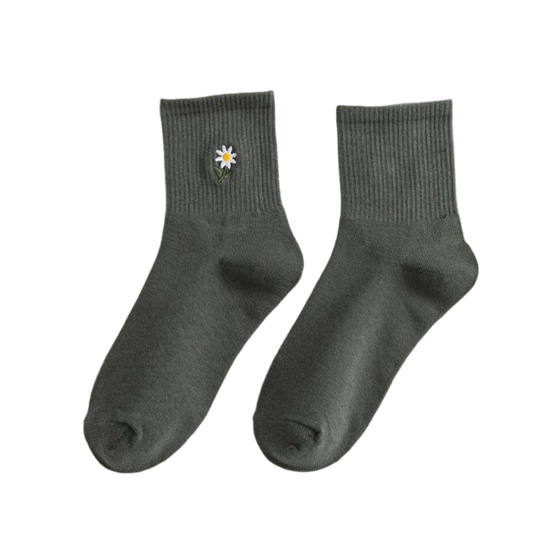 Crew Socks - Flower Embroidery - Green