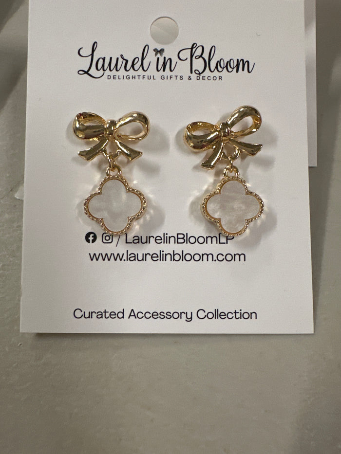 Ribbon & Clover Dangle Earrings - Gold/White