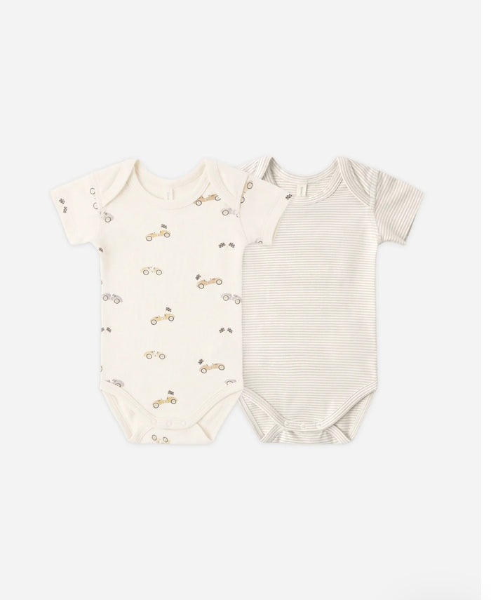 Short Sleeve Body Suit, 2 pack || Race Car / Oat Micro Stripe