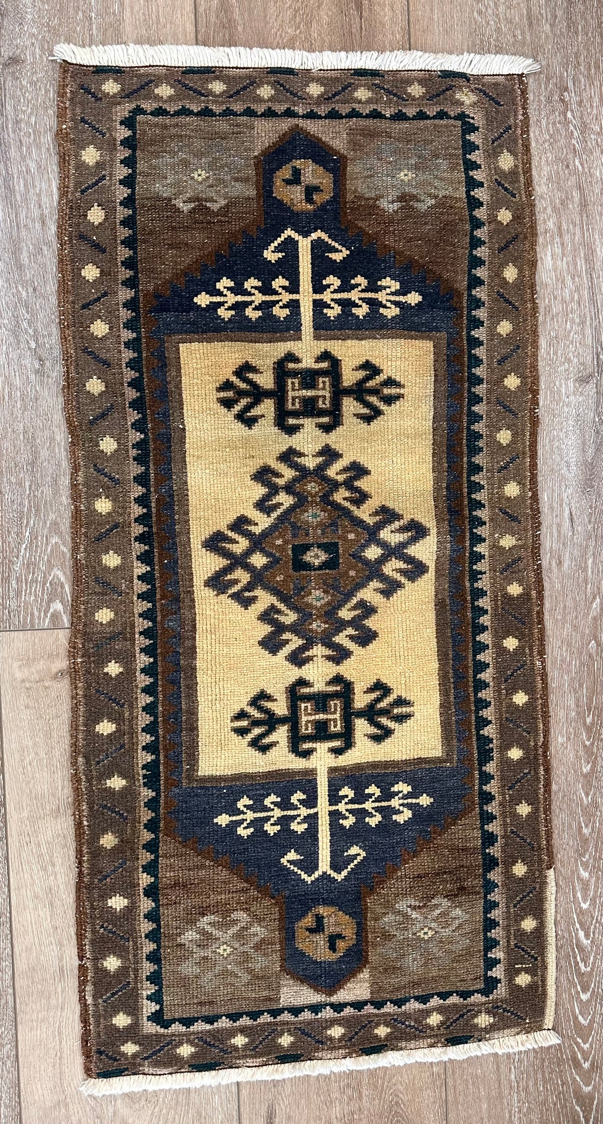 Vintage Turkish Rug - Hand-Knotted