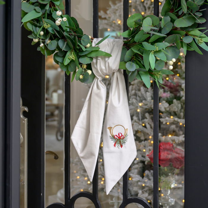 Holiday Horn with Bow Velvet Wreath Sash