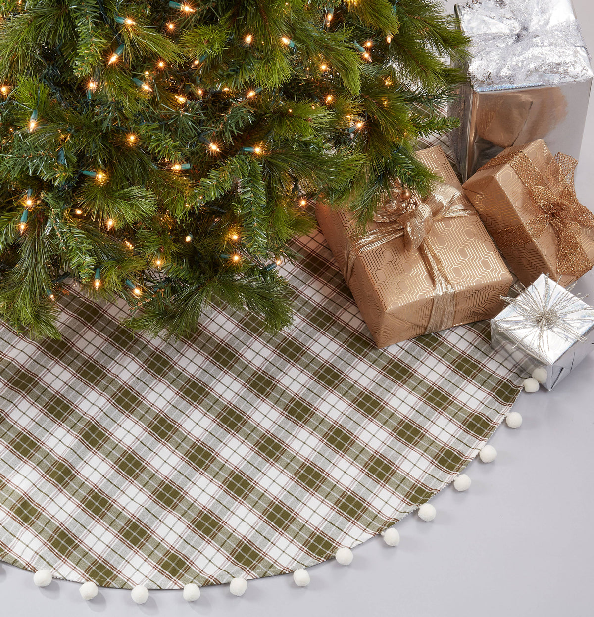 Plaid Pom Pom Tree Skirt