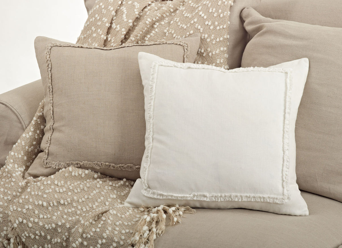 Frame Ruffle design pillow-white