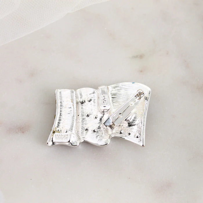 Crystal Waving Flag Pin/Pendant