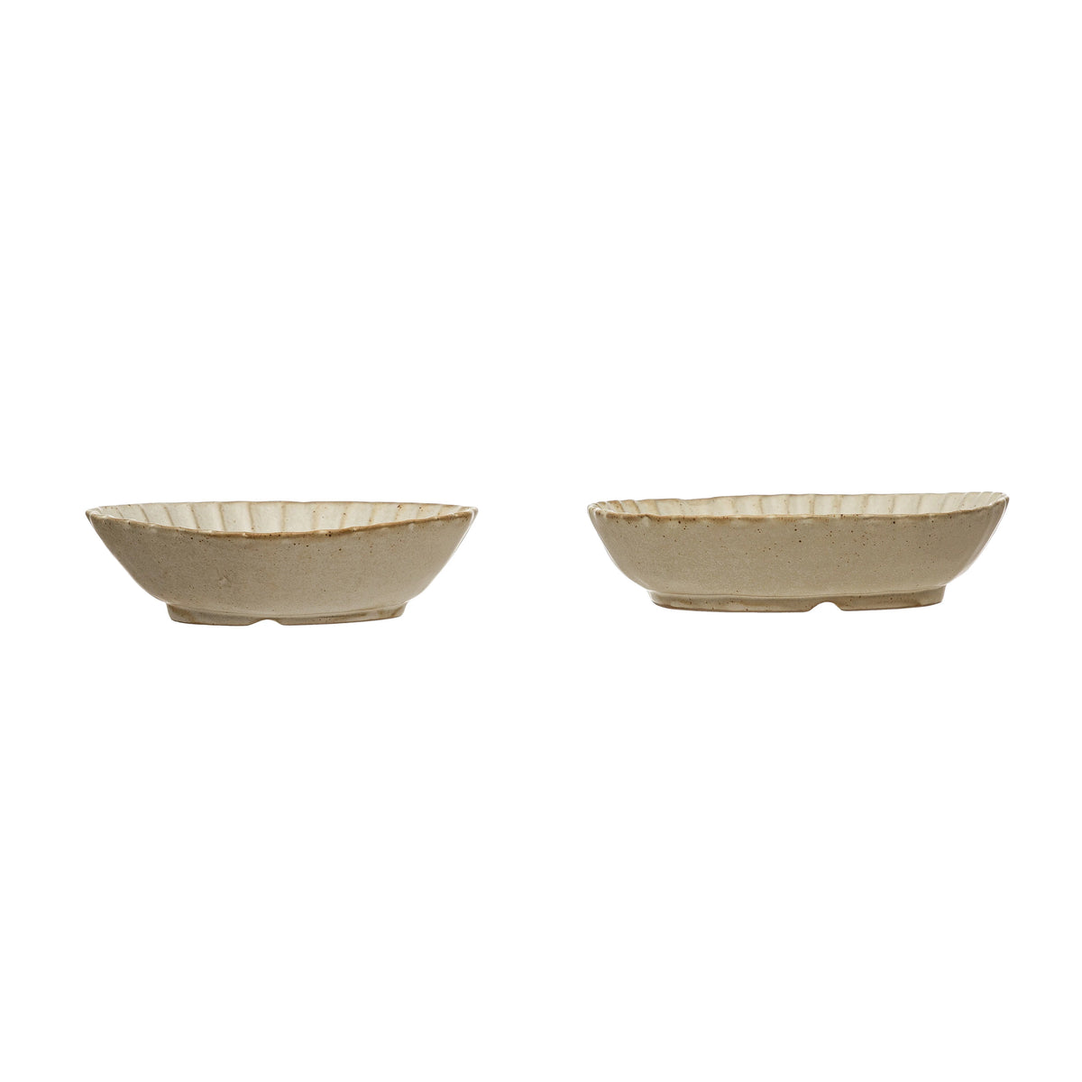 Stoneware Dish with Scalloped Edge